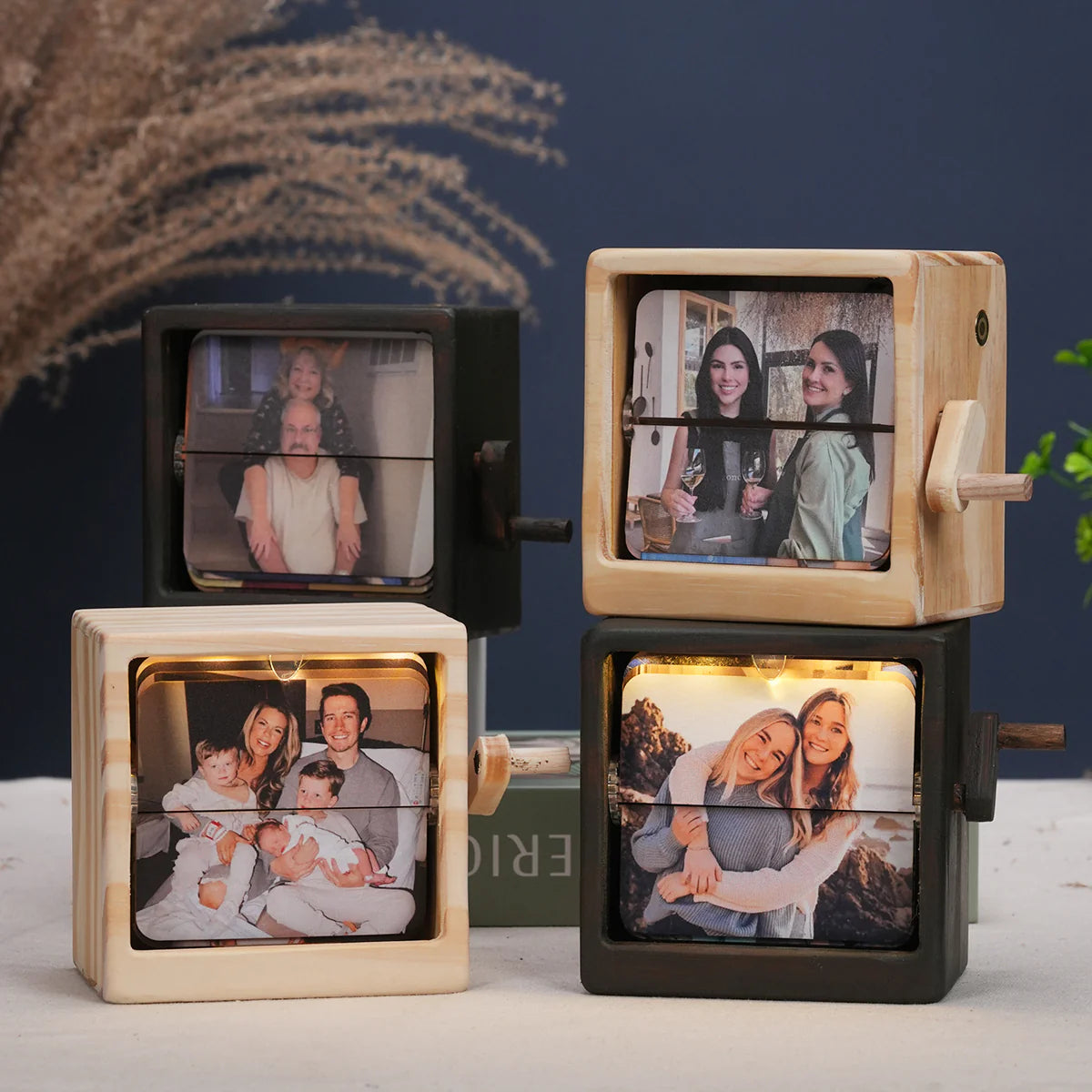 💖Flip Photo Box – Customizable Memory Album💖