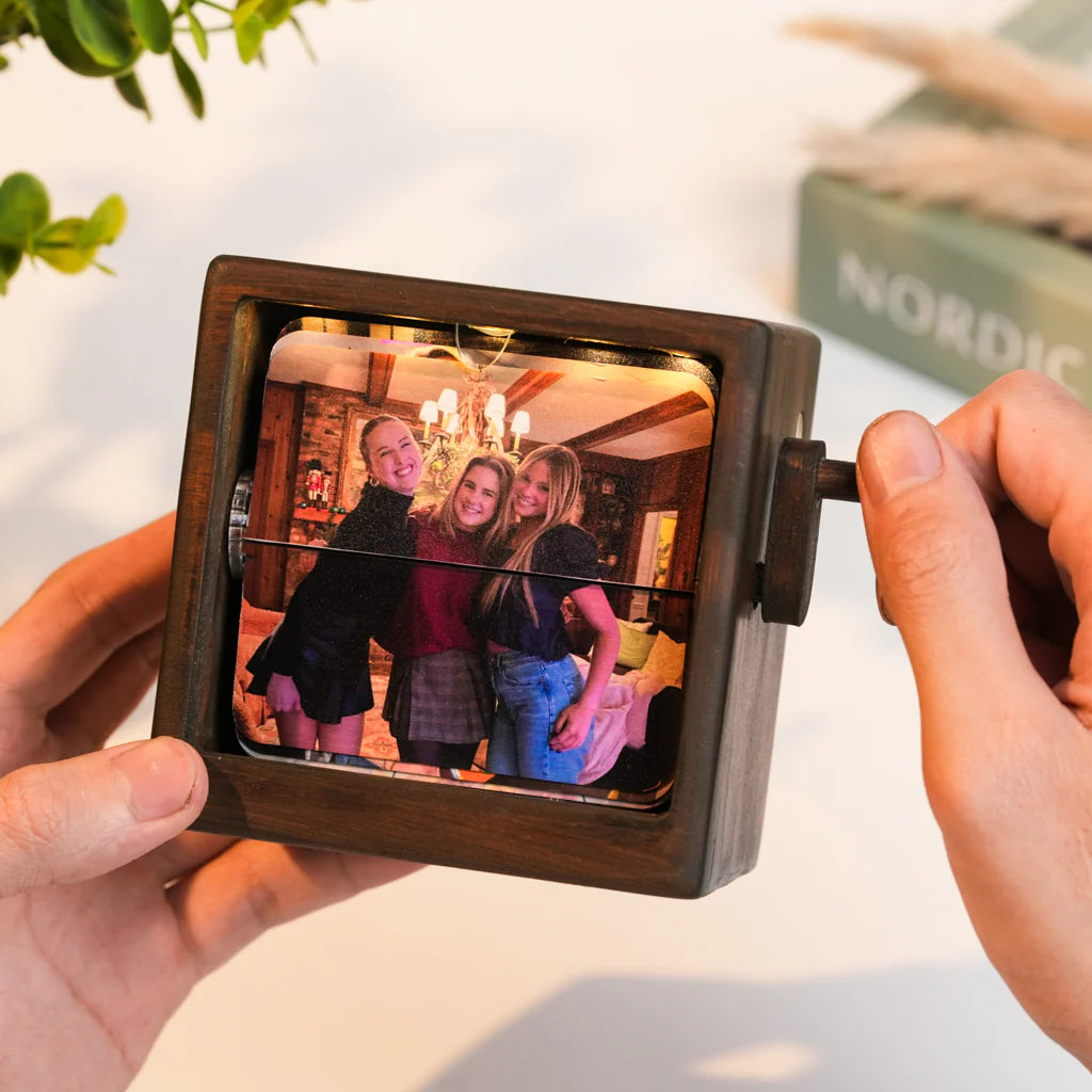 💖Flip Photo Box – Customizable Memory Album💖