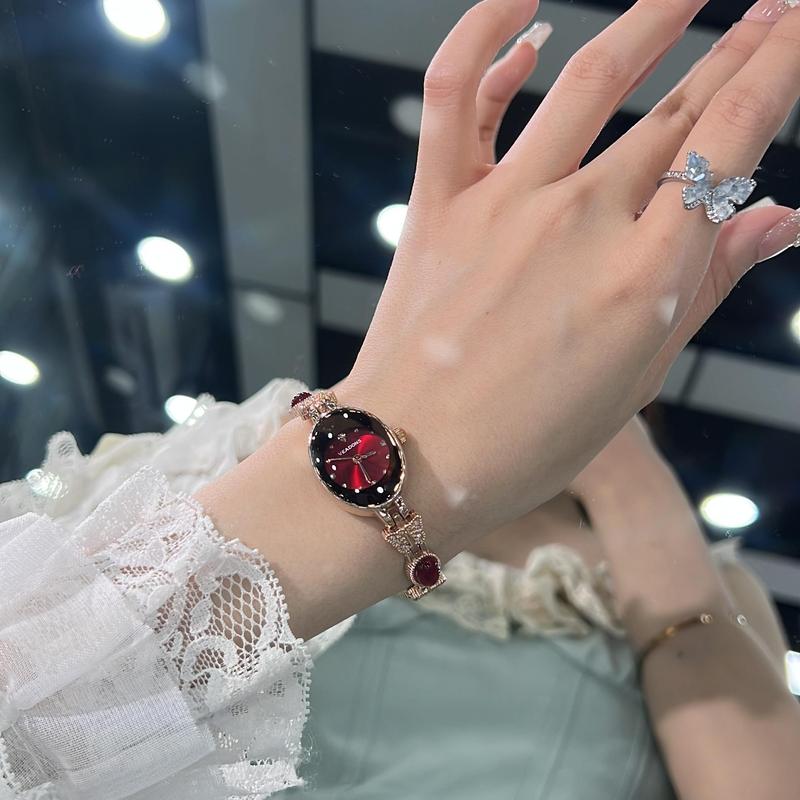 【Luxury Jewelry Watch】An elegant jewelry watch that serves both as a watch and a bracelet