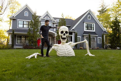 🎃Halloween Pre-sale 50% OFF🔥–Towering Skeleton with LED Eyes & Haunting Sounds👻（Limited Stock）