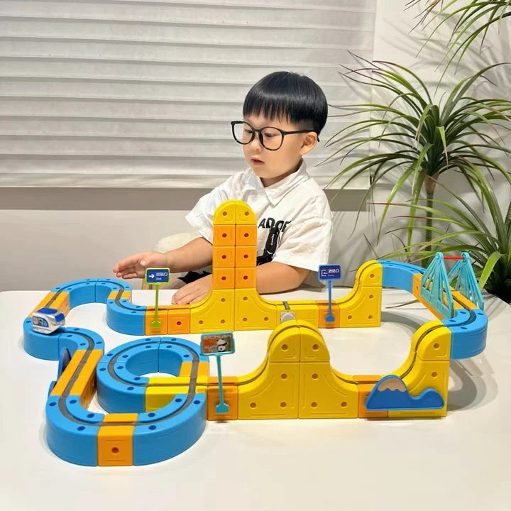 🎁2025 New Magnetic Track Electric Train Assembly Children's Educational Toys🚙