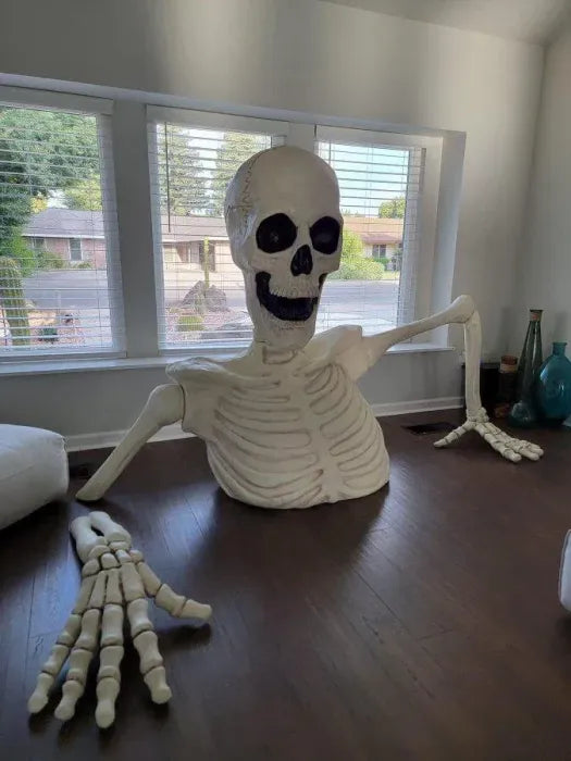 🎃Halloween Pre-sale 50% OFF🔥–Towering Skeleton with LED Eyes & Haunting Sounds👻（Limited Stock）